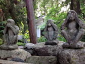 日吉神社　三猿